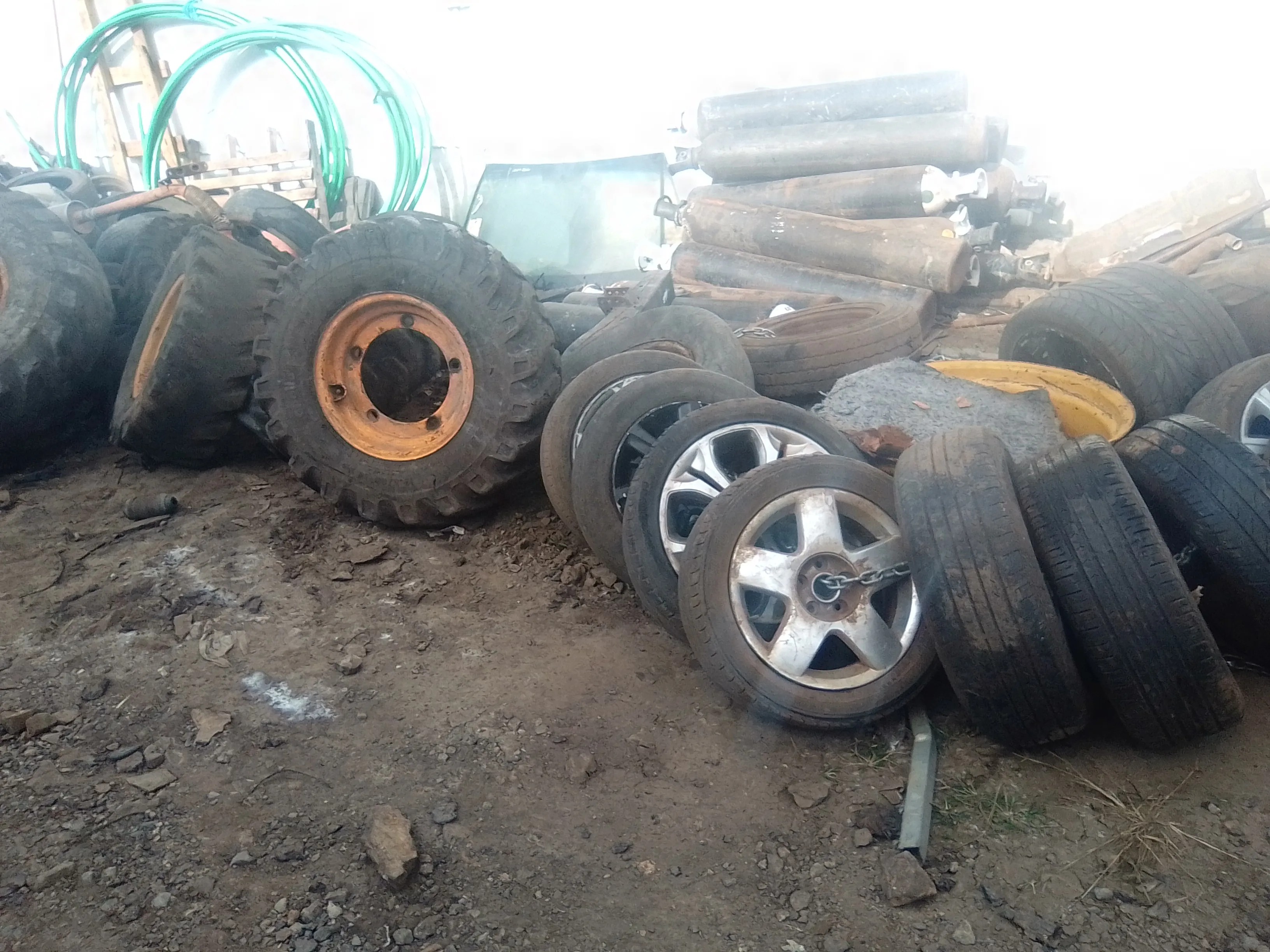 Maqimba Used Spares — tyres and alloy rims in stock